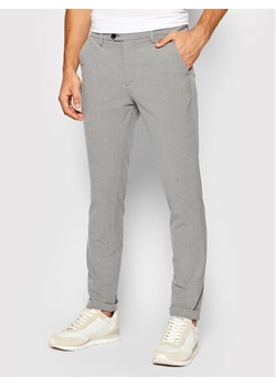 Jack&Jones Chinosy Marco 12169491 Szary Slim Fit ze sklepu MODIVO w kategorii Spodnie męskie - zdjęcie 182600716
