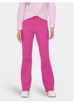 ONLY Spodnie materiałowe Peach 15298660 Różowy Flared Fit ze sklepu MODIVO w kategorii Spodnie damskie - zdjęcie 182600888