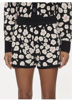 Ugg Szorty materiałowe Shaina 1152852 Czarny Regular Fit - id: 0000303771539 - marki UGG - 182601126 Ugg Szorty materiałowe Shaina 1152852 Czarny Regular Fit ze sklepu MODIVO w kategorii Szorty - zdjęcie 182601126