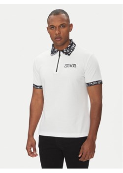 Versace Jeans Couture Polo 78GAGT02 Biały Regular Fit ze sklepu MODIVO w kategorii T-shirty męskie - zdjęcie 182601428
