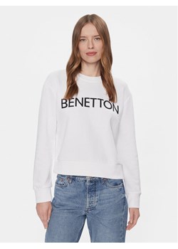 United Colors Of Benetton Bluza 3J68D1069 Biały Regular Fit ze sklepu MODIVO w kategorii Bluzy damskie - zdjęcie 182602328