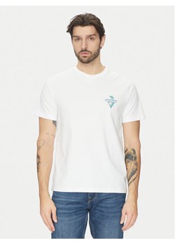 Guess Jeans T-Shirt M5GI55 K8FQ4 Biały Regular Fit ze sklepu MODIVO w kategorii T-shirty męskie - zdjęcie 182602538