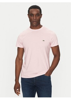 Lacoste T-Shirt TH6709 Różowy Regular Fit ze sklepu MODIVO w kategorii T-shirty męskie - zdjęcie 182603035