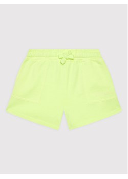 Guess Szorty sportowe J2GD01 KB4O0 Zielony Regular Fit ze sklepu MODIVO w kategorii Spodenki dziewczęce - zdjęcie 182603389
