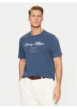 Tommy Hilfiger T-Shirt Script Logo Tee MW0MW33691 Niebieski Regular Fit ze sklepu MODIVO w kategorii T-shirty męskie - zdjęcie 182603416