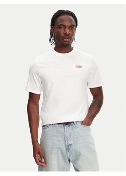 Hunter T-Shirt Tavish HARM0082251 Biały Regular Fit ze sklepu MODIVO w kategorii T-shirty męskie - zdjęcie 182603728