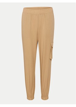 Kaffe Spodnie materiałowe Moria 10552262 Beżowy Relaxed Fit ze sklepu MODIVO w kategorii Spodnie damskie - zdjęcie 182604168