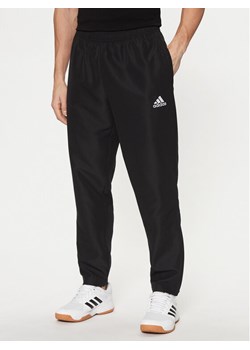 adidas Spodnie dresowe Entrada 22 Presentation H57533 Czarny Regular Fit ze sklepu MODIVO w kategorii Spodnie męskie - zdjęcie 182605349