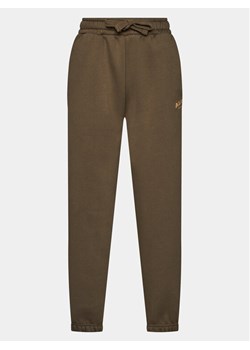 Outhorn Spodnie dresowe OTHAW23TTROF485 Khaki Regular Fit ze sklepu MODIVO w kategorii Spodnie damskie - zdjęcie 182605396