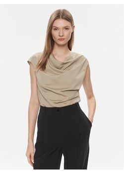 Calvin Klein Bluzka K20K206281 Beżowy Slim Fit ze sklepu MODIVO w kategorii Bluzki damskie - zdjęcie 182605678
