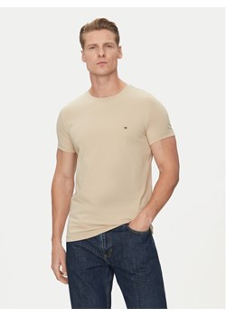 Tommy Hilfiger T-Shirt MW0MW10800 Beżowy Slim Fit ze sklepu MODIVO w kategorii T-shirty męskie - zdjęcie 182606399