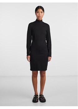 Pieces Sukienka codzienna 17141051 Czarny Slim Fit ze sklepu MODIVO w kategorii Sukienki - zdjęcie 182606545