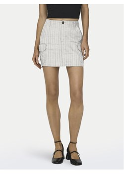 ONLY Spódnica mini Malfy-Caro 15310982 Biały Regular Fit ze sklepu MODIVO w kategorii Spódnice - zdjęcie 182608638
