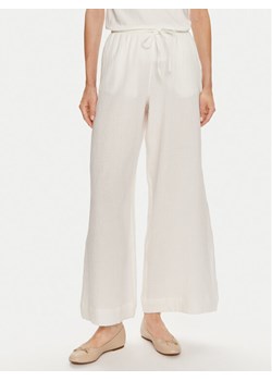 Gina Tricot Spodnie materiałowe 22655 Biały Wide Leg ze sklepu MODIVO w kategorii Spodnie damskie - zdjęcie 182609257