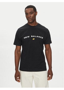New Balance T-Shirt Reimagined Graphic MT51506 Czarny Relaxed Fit ze sklepu MODIVO w kategorii T-shirty męskie - zdjęcie 182609296