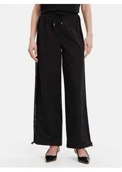 Liu Jo Sport Joggery TA5074 T2900 Czarny Relaxed Fit ze sklepu MODIVO w kategorii Spodnie damskie - zdjęcie 182609379