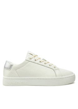Calvin Klein Jeans Sneakersy Classic Cupsole Low Ohb YW0YW01799 Biały ze sklepu MODIVO w kategorii Buty sportowe damskie - zdjęcie 182610068