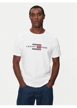 Tommy Hilfiger T-Shirt MW0MW36455 Biały Regular Fit ze sklepu MODIVO w kategorii T-shirty męskie - zdjęcie 182610187