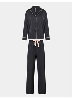 Bluebella Piżama Claudia 32719 Czarny Regular Fit ze sklepu MODIVO w kategorii Piżamy damskie - zdjęcie 182611978