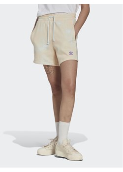 adidas Szorty sportowe HL6610 Beżowy Relaxed Fit ze sklepu MODIVO w kategorii Szorty - zdjęcie 182612146