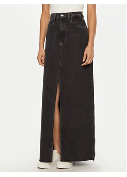 Tommy Jeans Spódnica jeansowa DW0DW20554 Czarny Regular Fit ze sklepu MODIVO w kategorii Spódnice - zdjęcie 182612439