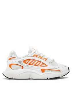 adidas Sneakersy Ozmillen W IF9496 Biały ze sklepu MODIVO w kategorii Buty sportowe damskie - zdjęcie 182612568