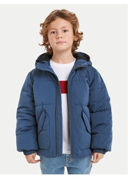 Tommy Hilfiger Kurtka zimowa Monotype KB0KB09092 Niebieski Regular Fit ze sklepu MODIVO w kategorii Kurtki chłopięce - zdjęcie 182612748