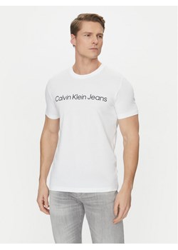Calvin Klein Jeans T-Shirt J30J322552 Biały Slim Fit ze sklepu MODIVO w kategorii T-shirty męskie - zdjęcie 182613328