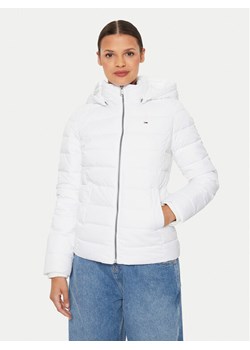 Tommy Jeans Kurtka zimowa Basic DW0DW18311 Biały Slim Fit ze sklepu MODIVO w kategorii Kurtki damskie - zdjęcie 182613708