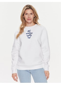 Guess Bluza Destiny W4RQ10 K9Z21 Biały Regular Fit ze sklepu MODIVO w kategorii Bluzy damskie - zdjęcie 182614128
