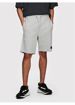 Only & Sons Szorty sportowe Neil 22015623 Szary Regular Fit ze sklepu MODIVO w kategorii Spodenki męskie - zdjęcie 182614277