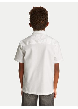 Tommy Hilfiger Koszula KB0KB09554 D Biały Regular Fit ze sklepu MODIVO w kategorii Koszule chłopięce - zdjęcie 182614609