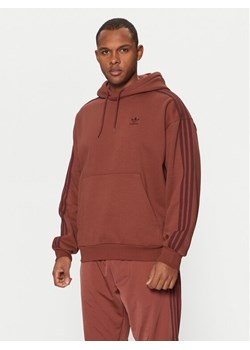 adidas Bluza adicolor JP1072 Czerwony Loose Fit ze sklepu MODIVO w kategorii Bluzy męskie - zdjęcie 182615447