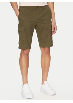 Tommy Hilfiger Szorty materiałowe John MW0MW31244 Khaki Regular Fit ze sklepu MODIVO w kategorii Spodenki męskie - zdjęcie 182616149