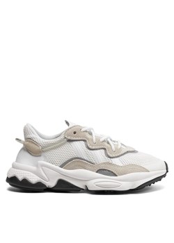adidas Sneakersy Ozweego EE7773 Biały ze sklepu MODIVO w kategorii Buty sportowe damskie - zdjęcie 182616497