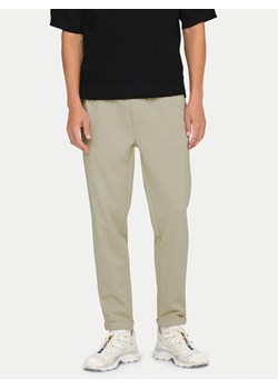 Only & Sons Spodnie materiałowe Linus 22029924 Beżowy Tapered Fit ze sklepu MODIVO w kategorii Spodnie męskie - zdjęcie 182617845