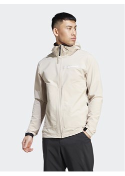 adidas Kurtka outdoor Terrex Multi HZ4423 Beżowy Slim Fit ze sklepu MODIVO w kategorii Kurtki męskie - zdjęcie 182617878