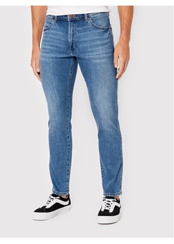 Wrangler Jeansy Larston W18SJX21Y 112322663 Niebieski Slim Tapered Fit ze sklepu MODIVO w kategorii Jeansy męskie - zdjęcie 182618246