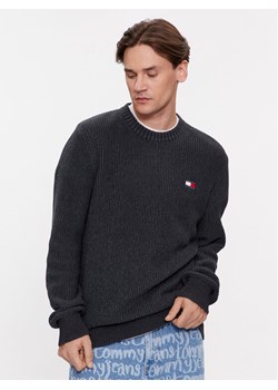 Tommy Jeans Sweter Tonal Xs Badge DM0DM17776 Czarny Regular Fit ze sklepu MODIVO w kategorii Swetry męskie - zdjęcie 182618586