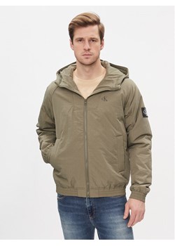 Calvin Klein Jeans Kurtka przejściowa Hooded Padded Harrington J30J324698 Zielony Regular Fit ze sklepu MODIVO w kategorii Kurtki męskie - zdjęcie 182619859