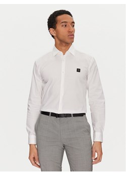 HUGO Koszula Ermo 50505315 Biały Slim Fit ze sklepu MODIVO w kategorii Koszule męskie - zdjęcie 182620187