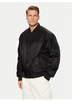 Calvin Klein Jeans Kurtka bomber 00040EM524 Czarny Regular Fit - id: 0000304413995 - marki Calvin Klein - 182620607 Calvin Klein Jeans Kurtka bomber 00040EM524 Czarny Regular Fit ze sklepu MODIVO w kategorii Kurtki męskie - zdjęcie 182620607