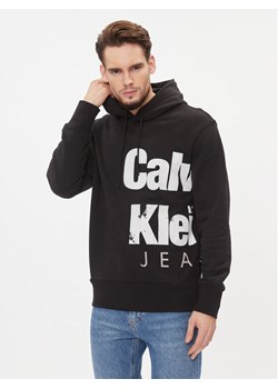 Calvin Klein Jeans Bluza J30J324108 Czarny Regular Fit ze sklepu MODIVO w kategorii Bluzy męskie - zdjęcie 182620736