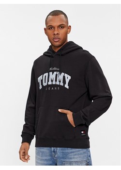 Tommy Jeans Bluza Varsity DM0DM18401 Czarny Regular Fit ze sklepu MODIVO w kategorii Bluzy męskie - zdjęcie 182620745