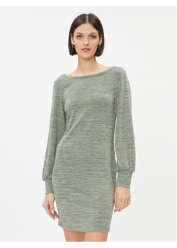 Vero Moda Sukienka dzianinowa 10293851 Zielony Regular Fit - id: 0000302986460 - marki Vero Moda - 182621518 Vero Moda Sukienka dzianinowa 10293851 Zielony Regular Fit ze sklepu MODIVO w kategorii Sukienki - zdjęcie 182621518