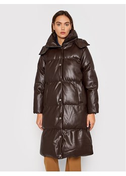 Guess Kurtka zimowa Emilie W1BL03 WE480 Brązowy Boxy Fit ze sklepu MODIVO w kategorii Kurtki damskie - zdjęcie 182622495