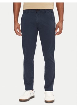 Tommy Jeans Chinosy Tjm Scanton DM0DM09595 Granatowy Slim Fit ze sklepu MODIVO w kategorii Spodnie męskie - zdjęcie 182622946