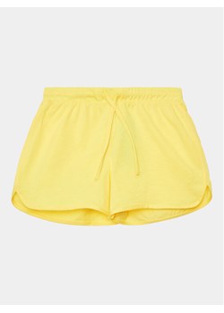 United Colors Of Benetton Szorty sportowe 3I1XC901F Żółty Regular Fit ze sklepu MODIVO w kategorii Spodenki dziewczęce - zdjęcie 182623218