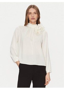Tatuum Bluzka Florisa T2424.064B Biały Regular Fit ze sklepu MODIVO w kategorii Bluzki damskie - zdjęcie 182623838