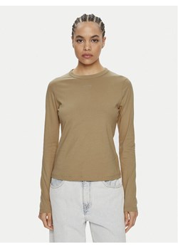 Calvin Klein Bluzka Nano Logo K20K207572 Beżowy Regular Fit ze sklepu MODIVO w kategorii Bluzki damskie - zdjęcie 182623978